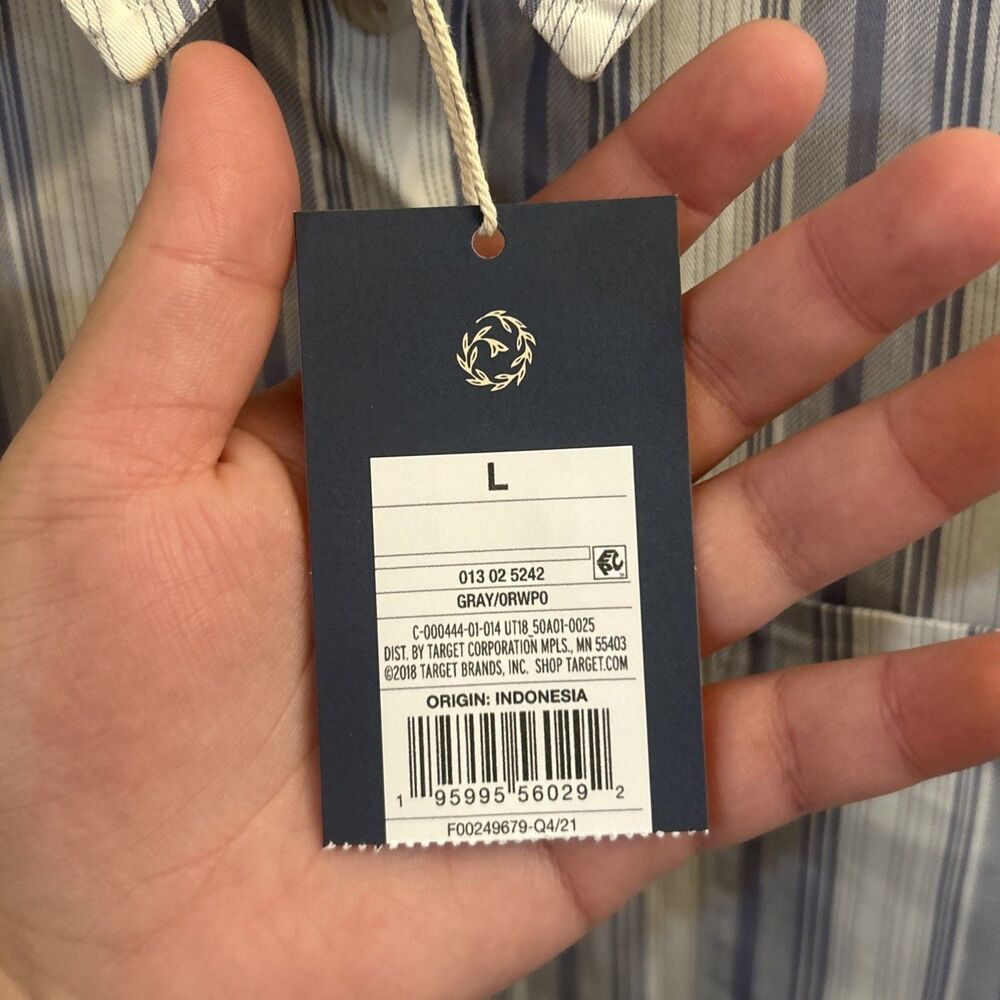 NWT Universal Thread Women’s Blue Striped Button Down Short Sleeve Shirt Size L - Picture 7 of 16